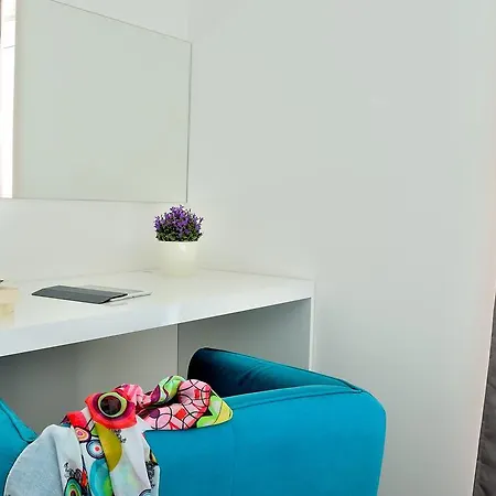 Domus Lauri Modern House