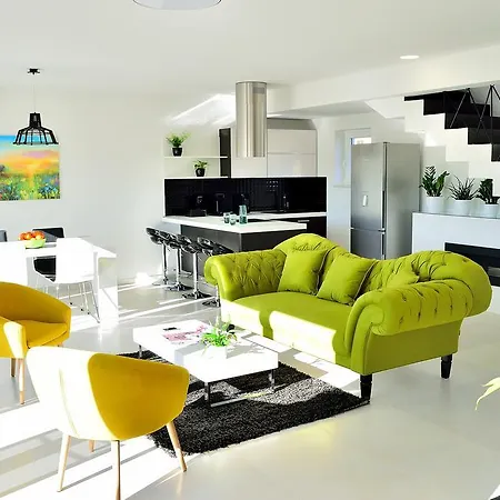 Villa Domus Lauri Modern House Umag